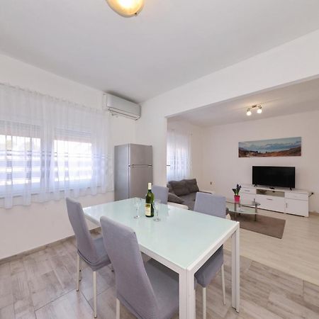 זאדאר Apartment Mirela מראה חיצוני תמונה